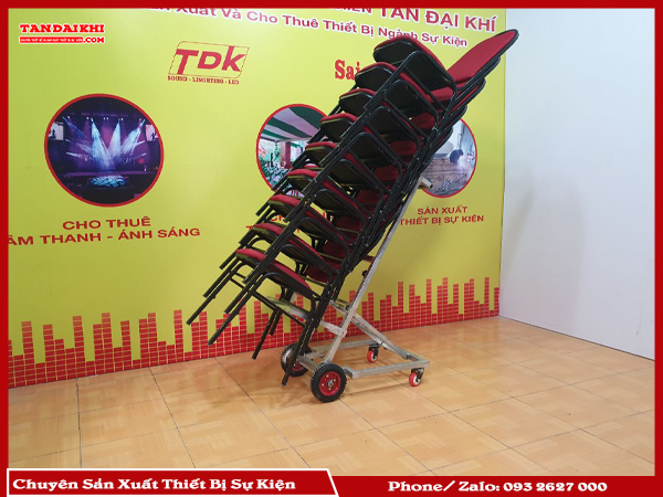 Bán Xe Đẩy Ghế Sự Kiện Chịu Tải Cao Giúp Tiết Kiệm Nhân Lực, Thời Gian, Bảo Vệ Ghế Và Nâng Cao Chuyên Nghiệp. Sản Phẩm Khung Thép Chịu Lực, Bánh Xe Chịu Tải Lớn, Gấp Gọn Tiện Lợi. Tân Đại Khí Cung Cấp Đa Dạng Model, Tư Vấn Nhanh, Lắp Đặt Chuyên Nghiệp Và Bảo Hành Dài Hạn. Liên Hệ Ngay Để Báo Giá!