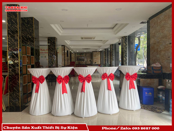 Có Nên Đầu Tư Bàn Bar Cho Công Ty Tổ Chức Sự Kiện? Đầu Tư Bàn Bar Giúp Tạo Không Gian Chuyên Nghiệp, Linh Hoạt Trong Việc Tổ Chức Sự Kiện Và Tiết Kiệm Chi Phí Dài Hạn. Bàn Bar Còn Mang Lại Cơ Hội Giao Lưu Cho Khách Mời, Nâng Cao Chất Lượng Sự Kiện Và Thương Hiệu Công Ty.