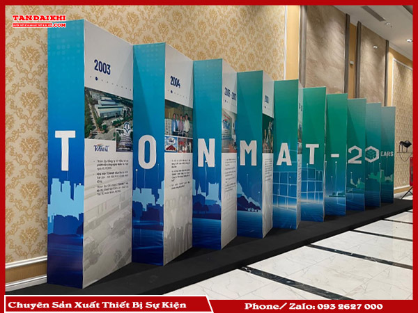 Dịch Vụ Bán Khung Backdrop Lắp Ráp Của Tân Đại Khí Mang Đến Giải Pháp Linh Hoạt, Dễ Dàng Lắp Đặt Và Gỡ Bỏ. Khung Được Thiết Kế Chắc Chắn, Có Thể Điều Chỉnh Kích Thước Theo Yêu Cầu, Phù Hợp Cho Nhiều Sự . Sản Phẩm Đảm Bảo Tính Thẩm Mỹ Và Tiện Ích, Giúp Làm Nổi Bật Không Gian.
