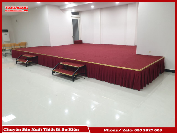 Sân Khấu Hội Trường Trường Trung Cấp Việt - Hàn Phú Quốc